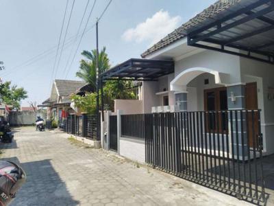 Rumah Cantik Siap Huni di Perum Kayen - Jl. Kaliurang Km.7 Sleman