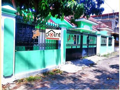 Sewa || Rumah Second Bagus di Baturan