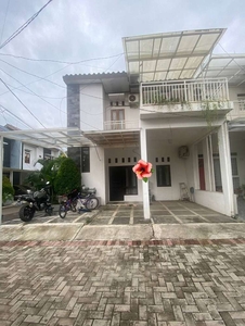 Dijual Rumah Dalam Cluster One Gate Area Jatibening, Bekasi