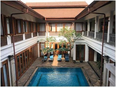 For Rent Rumah Exclusive Kawasan Kuningan Jakarta Selatan