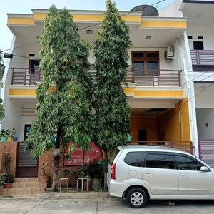 Rumah 2 lantai dalam komplek di caman raya,jatibening,pondok gede.