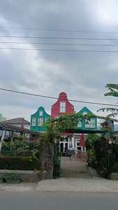 Rumah Belanda Di Maribaya, Bandung, Jawa Barat