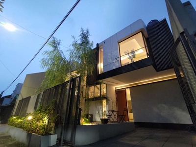 Rumah Ekslusif Design Unik Lokasi Strategis di Manjahlega Bandung
