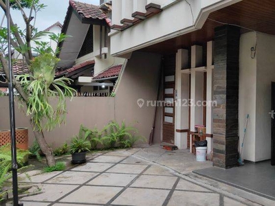 Rumah Mewah Bagus Semi Furnished Batununggal Bandung