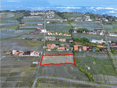 CAPTIVATING CEMAGI COMMERCIAL LAND: A VERSATILE INVESTMENT OPPORTUNITY