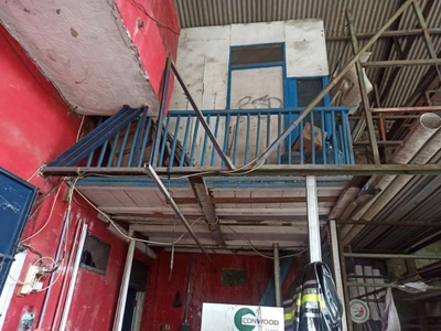 Di Jual Ruang Usaha/ Rumah Nyaman Terawat di Mainroad Arcamanik