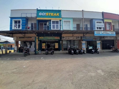 Dijual 4 buah ruko di Bekasi lokasi strategis pinggir jalan utama