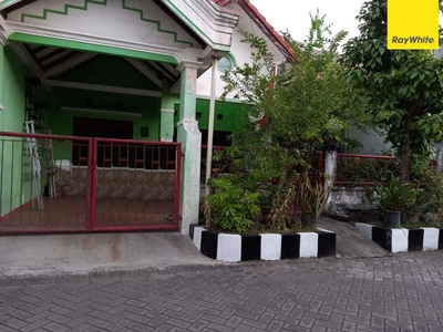 Dijual Rumah 1,5 Lantai di Jl. Babatan Mukti, Surabaya