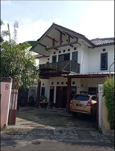 Dijual Rumah Besar nan Asri di Kavling Bumi Panyileukan