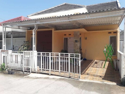 Dijual rumah cepat, baru dihuni 3 thn, perumahan cluster 1 gate sistem