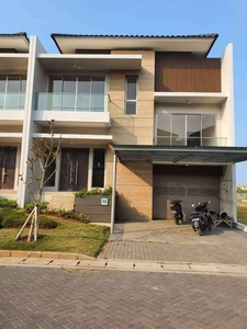 DIJUAL RUMAH GOLF ISLAND UK 10X20 LILAC 2LANTAI BISA KPR