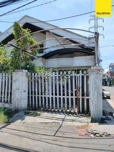Dijual Rumah Hitung Tanah Lokasi di Jl. Karang Asem, Surabaya