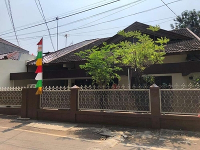 Dijual Rumah Murah 2 Lantai di Cempaka Putih