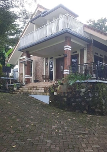 Dijual Rumah Villa Dan Lahan Luas Di Tamansari, Bogor