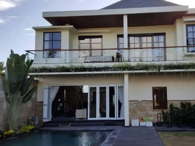 Dijual Villa Lantai 2 View Laut Di Ketewel Gianyar Bali