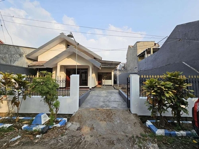 Dikontrakkan Rumah Tengah kota Gunung Batu