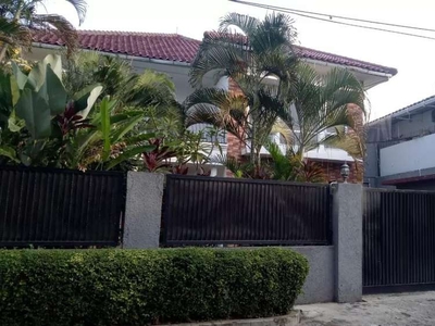Jual Cepat Rumah Mewah 2 Lantai Ada Private Pool di Mampang Prapatan J