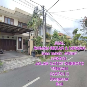 Jual rumah BESAR dan MEWAH, luas 4are di gatsu tengah kota Denpasar