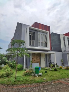 Rumah 2 Lantai Posisi Hooq Kawasan Elite Perumahan Green Orchid Suhat