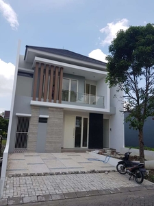 Rumah baru gress di Bukit Palma Citraland Surabaya Barat