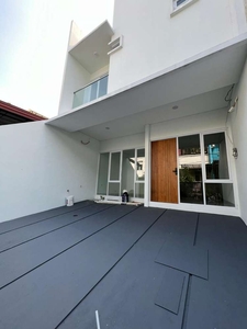 Rumah BRAND NEW modern minimalis di Kelapa Kopyor Barat