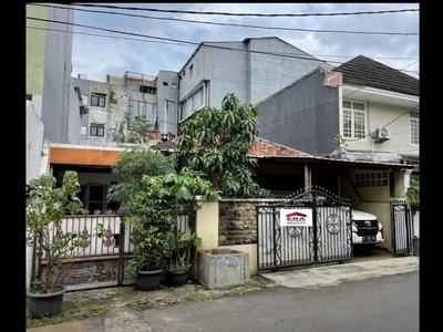 Rumah cantik Asri siap huni