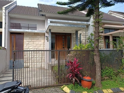 Rumah Cantik Siap Huni Harga Murah di Pandanwangi Malang