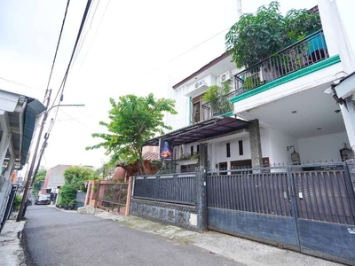 Rumah dijual 5 Kamar di Joglo Kembangan dekat halte Trans Jakarta