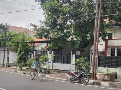 Rumah hoek dijual di rawamangun pulogadung Jakarta timur