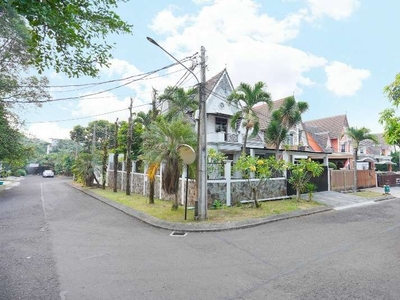 Rumah Hook Dekat Tol Cimanggis Bukit Golf