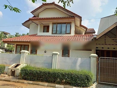 Rumah lama Hoek masih Kokoh & Terawat siap huni Jl. Cikoko Pengadegan