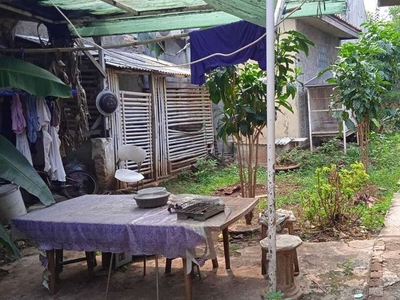 Tanah dengan Bangunan di Lokasi Premium Dekat Pasar Rawa Belong