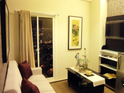 Apartemen di Bale Hinggil, Mewah, Lokasi sangat strategis, Depan Jalan MERR, View Bagus