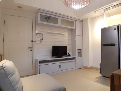 Dijual APARTMENT GREEN LAKE SUNTER 2BR FULLY FURNISHED, BAGUS BAN