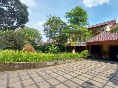 Best Deal: Rumah Nuansa Bali Villa, Furnished, Big Swimming Pool, Big Garden di Cipete