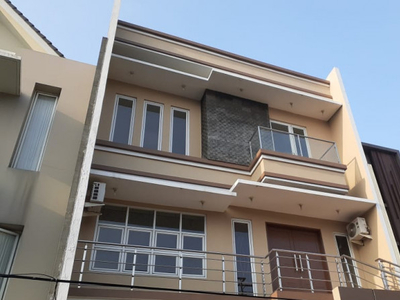 Brand new house in Puri Indah