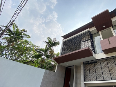 Dijual BRAND NEW MODERN HOUSE AT KEMANG, JAKARTA SELATAN