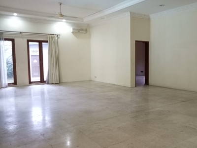 CLASSIC HOUSE AT AMPERA SUITABLE FOR OFFICE