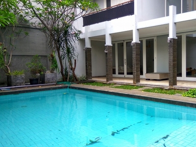 Disewa Comfortable and beautiful house in ampera area for expatri