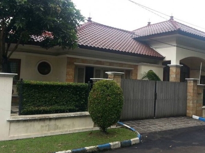 Dijual DIJUAL CEPAT DAN MURAH RUMAh MEWAH VILA MELATI MAS LOKASI