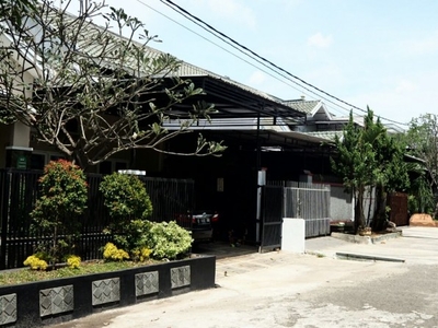 Dijual Murah Rumah siap huni di Bulevar Hijau , Bekasi
