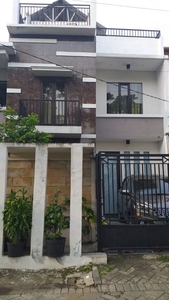 Dijual Rumah 3 Lantai Wiyung Surabaya Barat