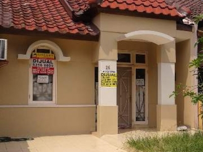 Dijual DIJUAL RUMAH ASRI DAN MURAH DI CLUSTER GARDENIA ,ALAM SUTE