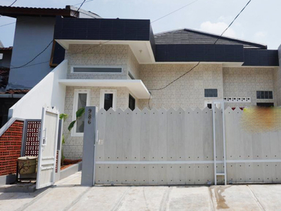 Dijual Dijual Rumah Bagus DI Bukit Nusa Indah, Jl Pinang, Ciputat