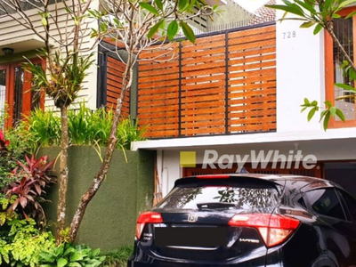 Dijual Dijual Rumah Cantik dan Modern Di Cinere