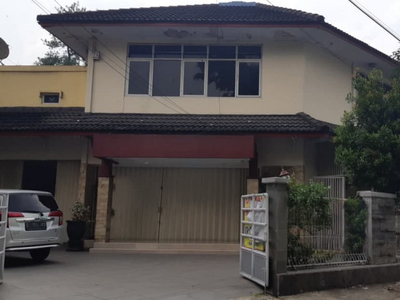 Dijual Rumah di Dr Djunjunan, Dekat Pintu Tol Pasteur, Kota Bandung