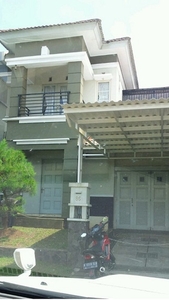 Dijual Dijual rumah hunian di cluster riviera Palem Semi Karawaci