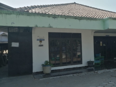 Dijual Rumah Kost2an Aktif di daerah komersil Laweyan Solo Jawa Tengah