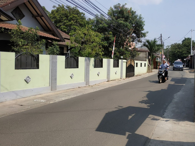 Dijual Dijual rumah layak huni di dekat Cikini Bintaro