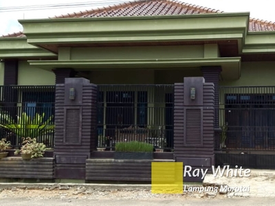 Dijual Dijual Rumah Mewah Profil Cantik di Kedaton Bandar Lampung